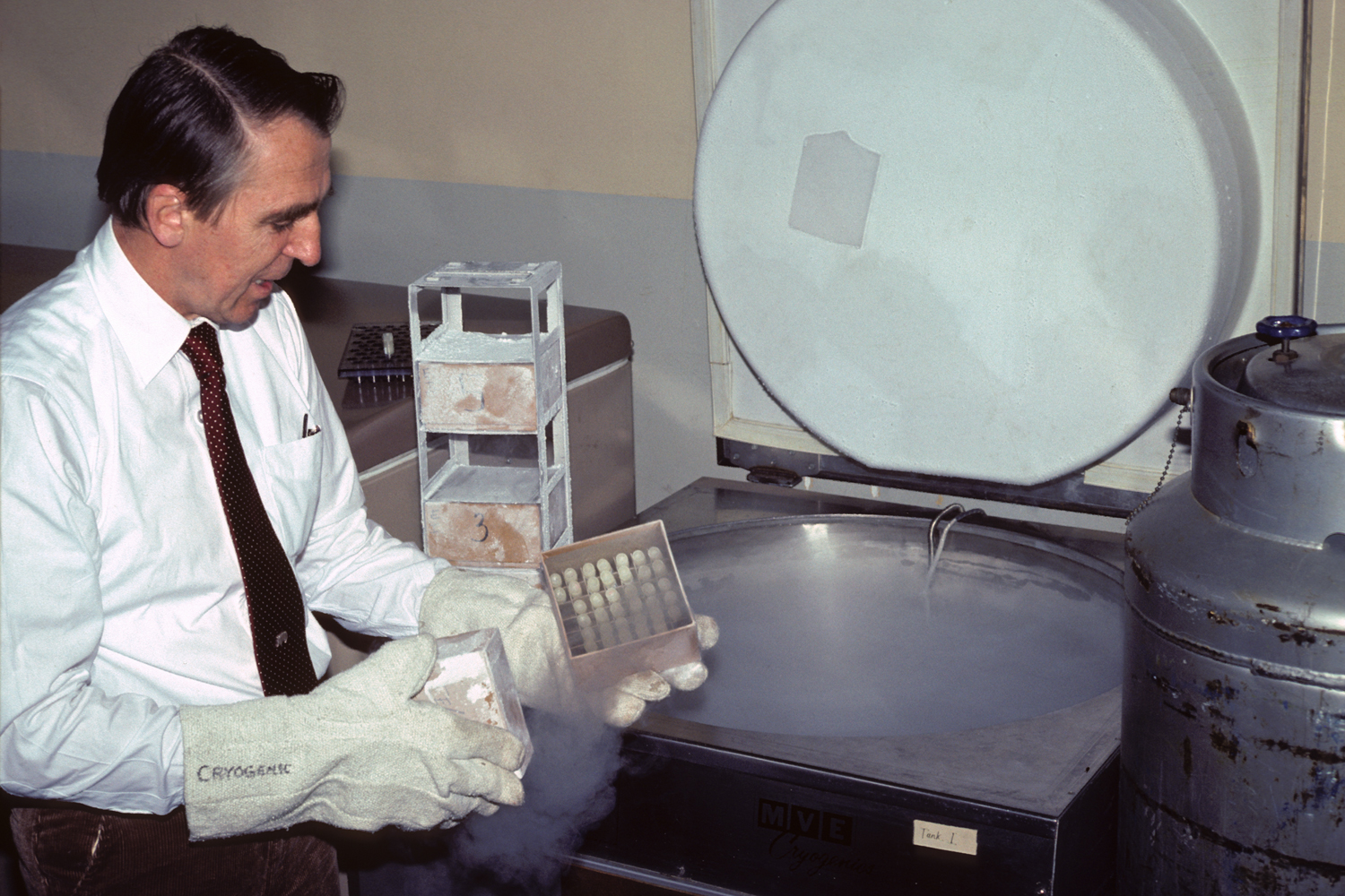 Dr. Kurt Benirschke, CRES director, and samples in the Frozen Zoo