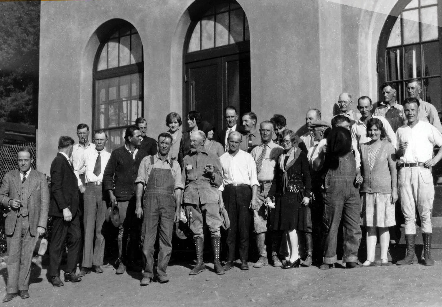 Zoo employees in 1927