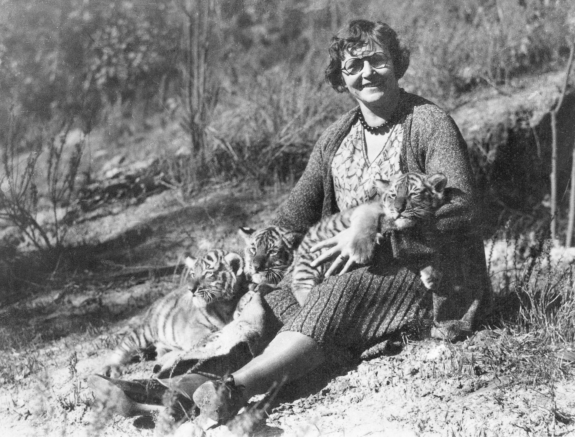 Belle Benchley with Bengal tiger cubs
